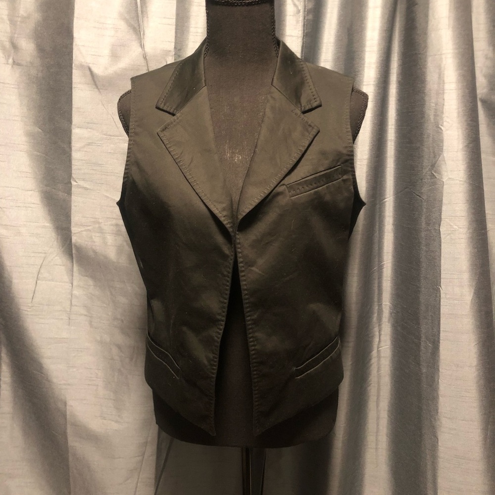 🎉3/$15🎉 Chico’s Vest